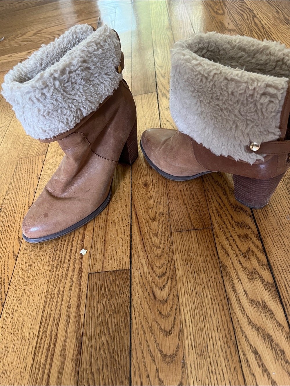 Tommy Hilfiger Brown Leather Heeled Ankle Boots with Cream Faux-Shearling Cuff